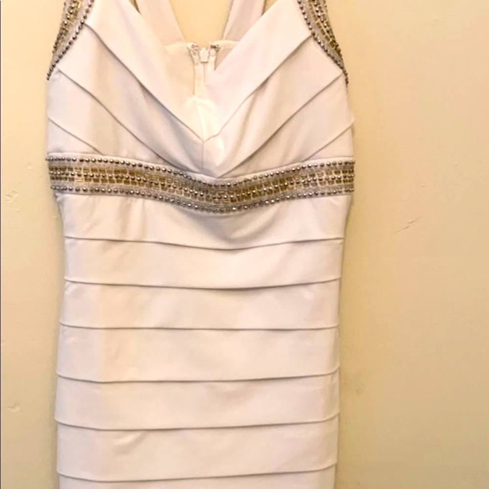 NWTWhite House Black market cocktail dress.